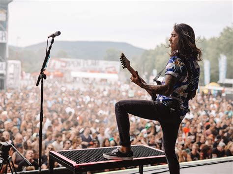 Of Mice & Men’s Phil Manansala on recording over Twitch and .